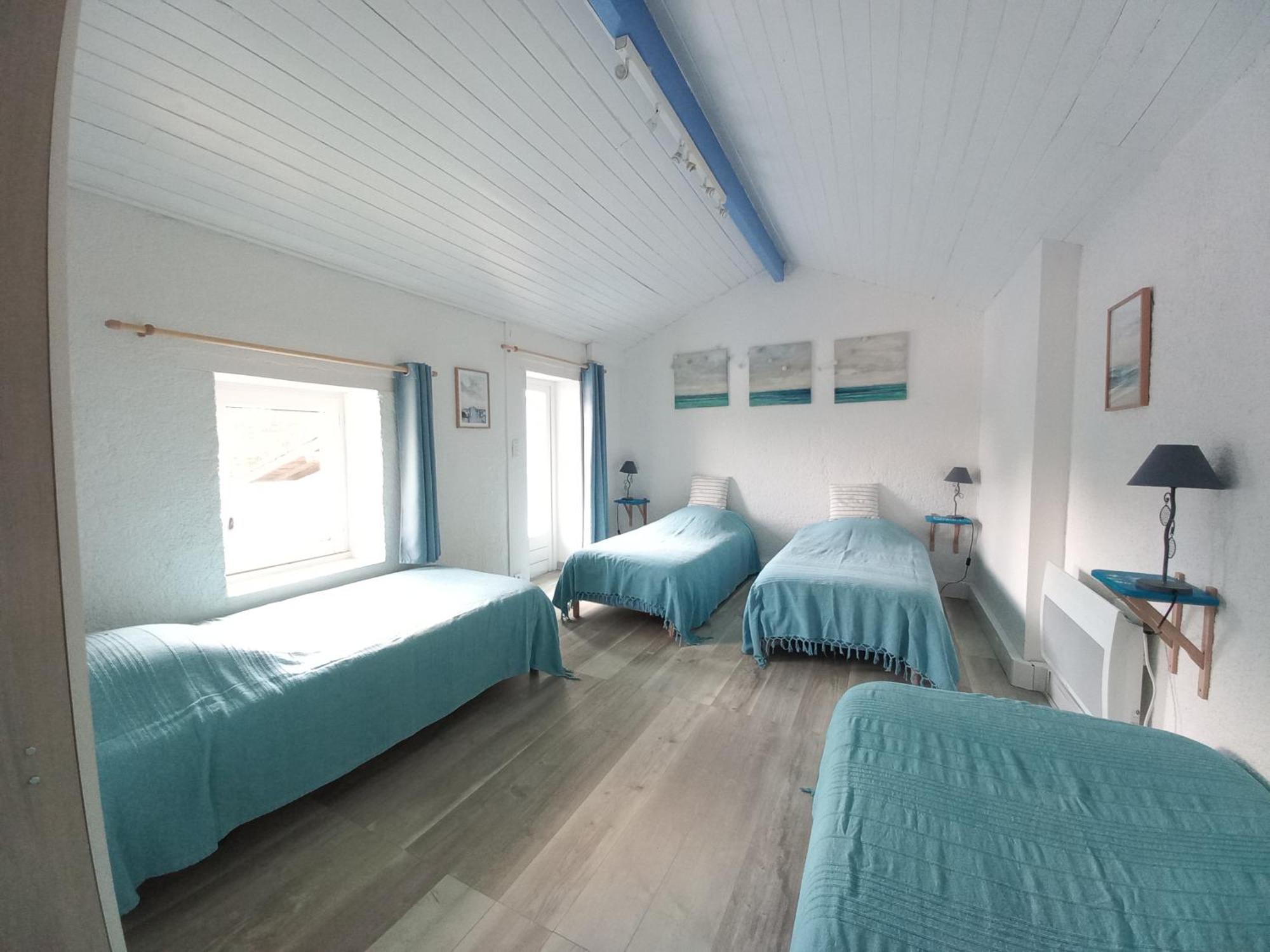 Domaine De Fontsauzine - Gites Et Chambre D'Hotes Genouille  Екстериор снимка